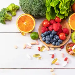 Owoce, warzywa i suplementy diety – naturalne produkty przyspieszające metabolizm.